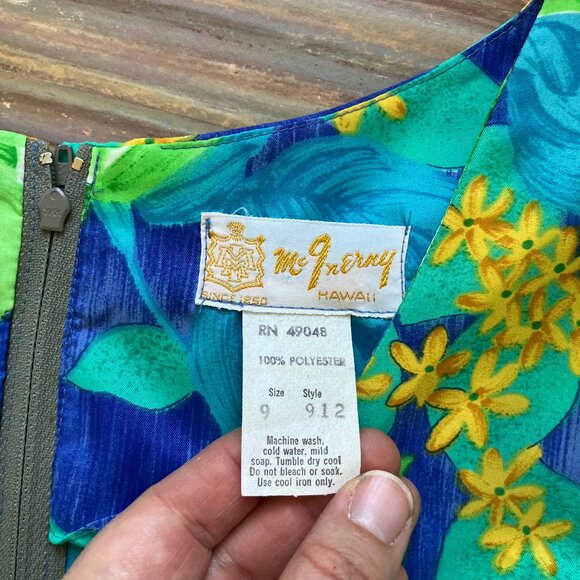 McInerny Hawaiian Maxi Dress Empire Waist Lime Green Floral Vintage 70s - Picture 6 of 6